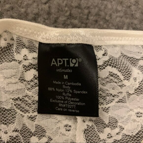 Apt9 Lace VNeck slip size medium - Picture 3 of 5